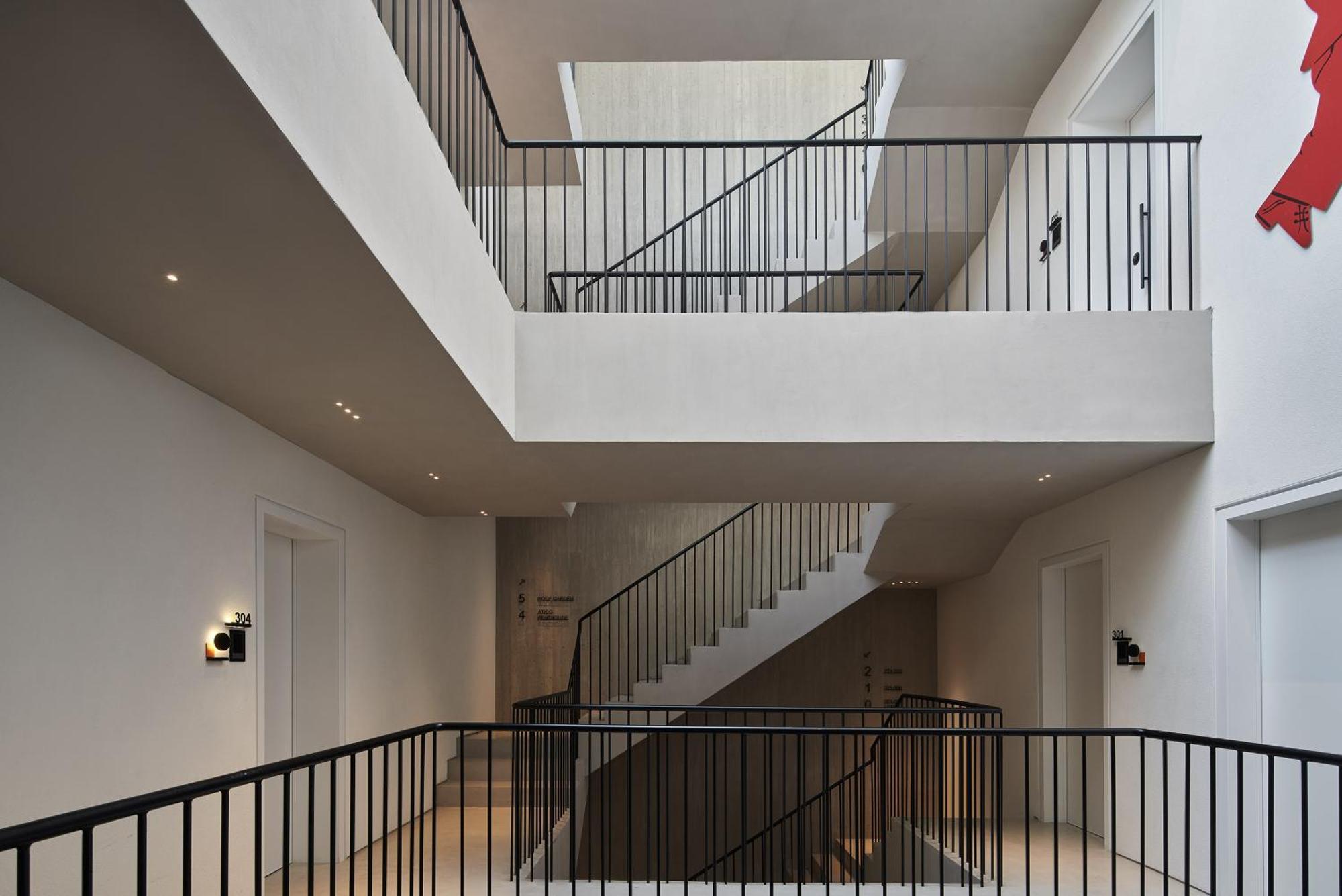 The Newel Psychiko Hotel Athena Bagian luar foto Interior of the building